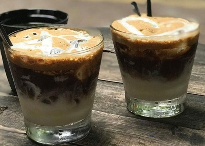 Bac Xiu (The "Saigon Latte")