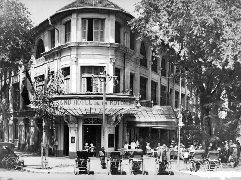 French cafes appeared in Vietnam since the early 1900s.
