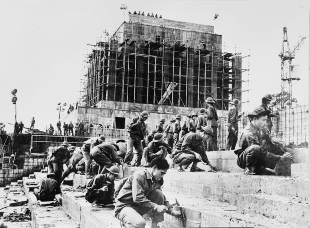 The unique architecture of Ho Chi Minh Mausoleum blends strength and tradition.