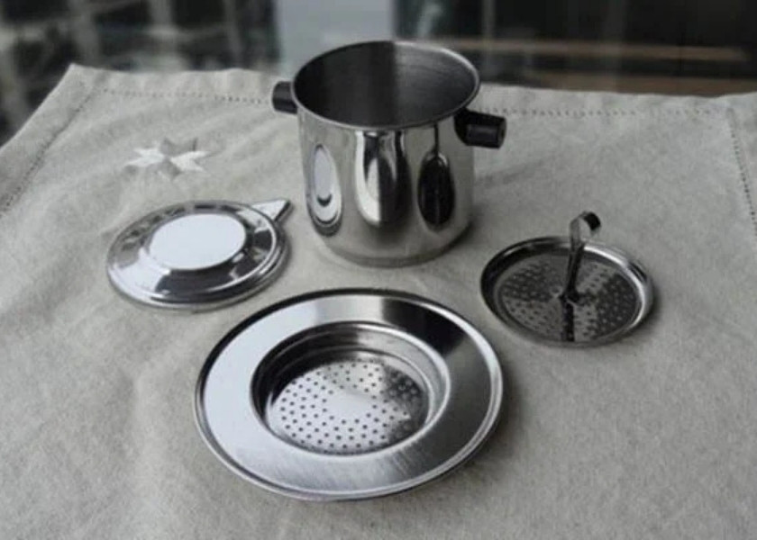 Clean the coffee filter before brewing coffee.