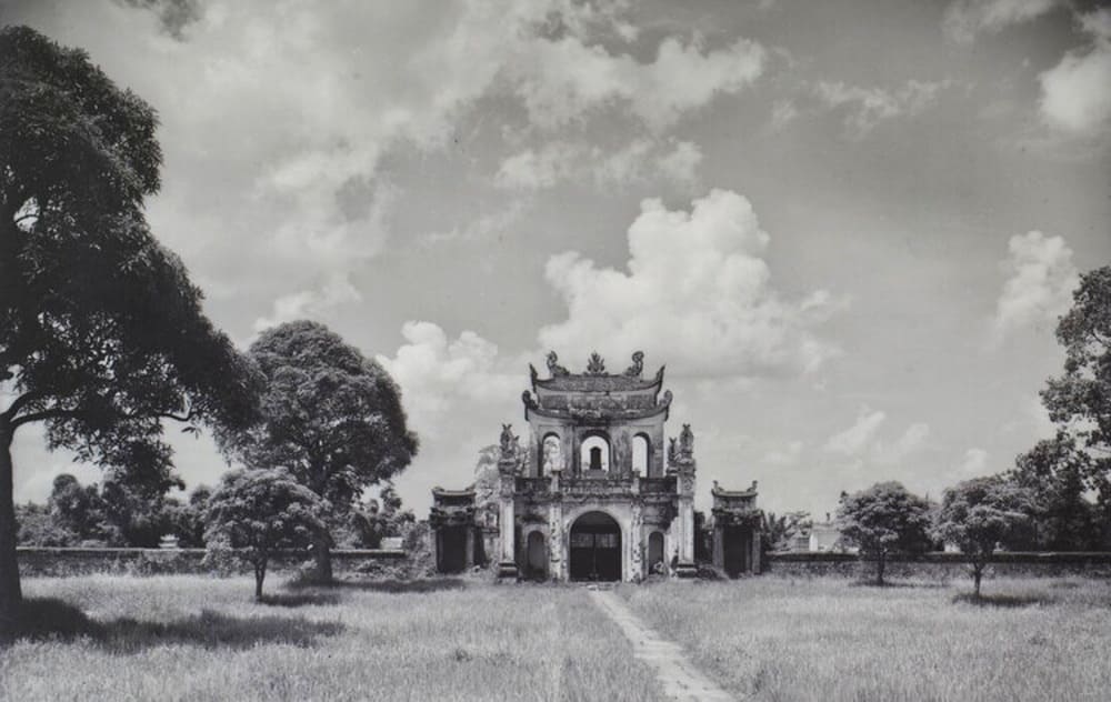 Temple of Literature Hanoi history and Imperial Academy courtyard