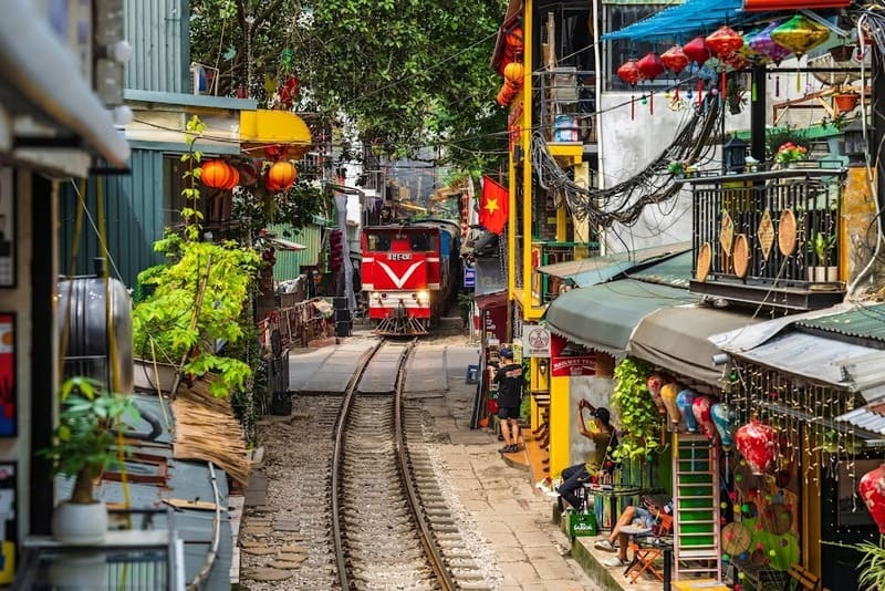 Hanoi Coffee Making Class & Train Street Local Experience